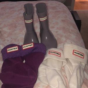 Toddler girls hunter boots as sock inserts